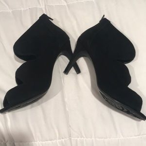 Impo suede black heels